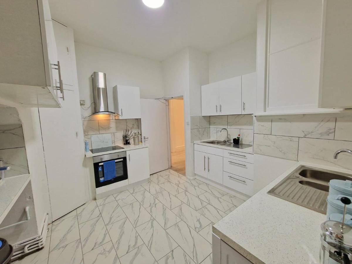 Spacious 4 Bedrooms Apartment For 10 Near Marble Arch ロンドン エクステリア 写真