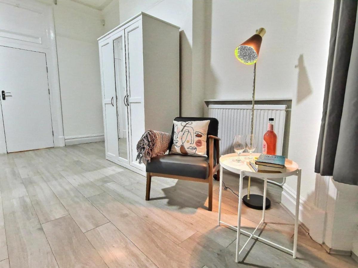 Spacious 4 Bedrooms Apartment For 10 Near Marble Arch ロンドン エクステリア 写真